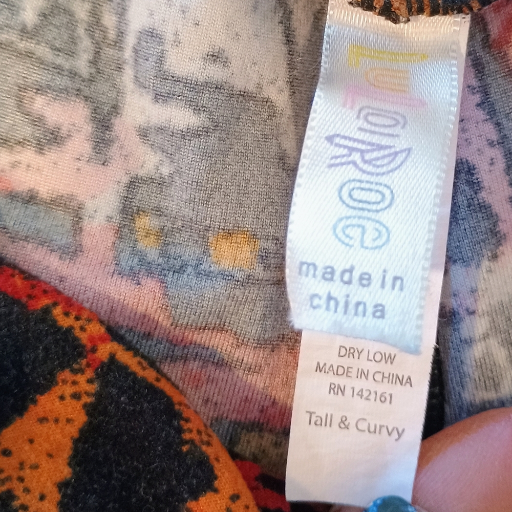 Lularoe Buttery Soft Multi Colored Tall And Curvy TC Leggings - Picture 3 of 5